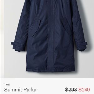 ❌SOLD❌Aritzia TNA parka